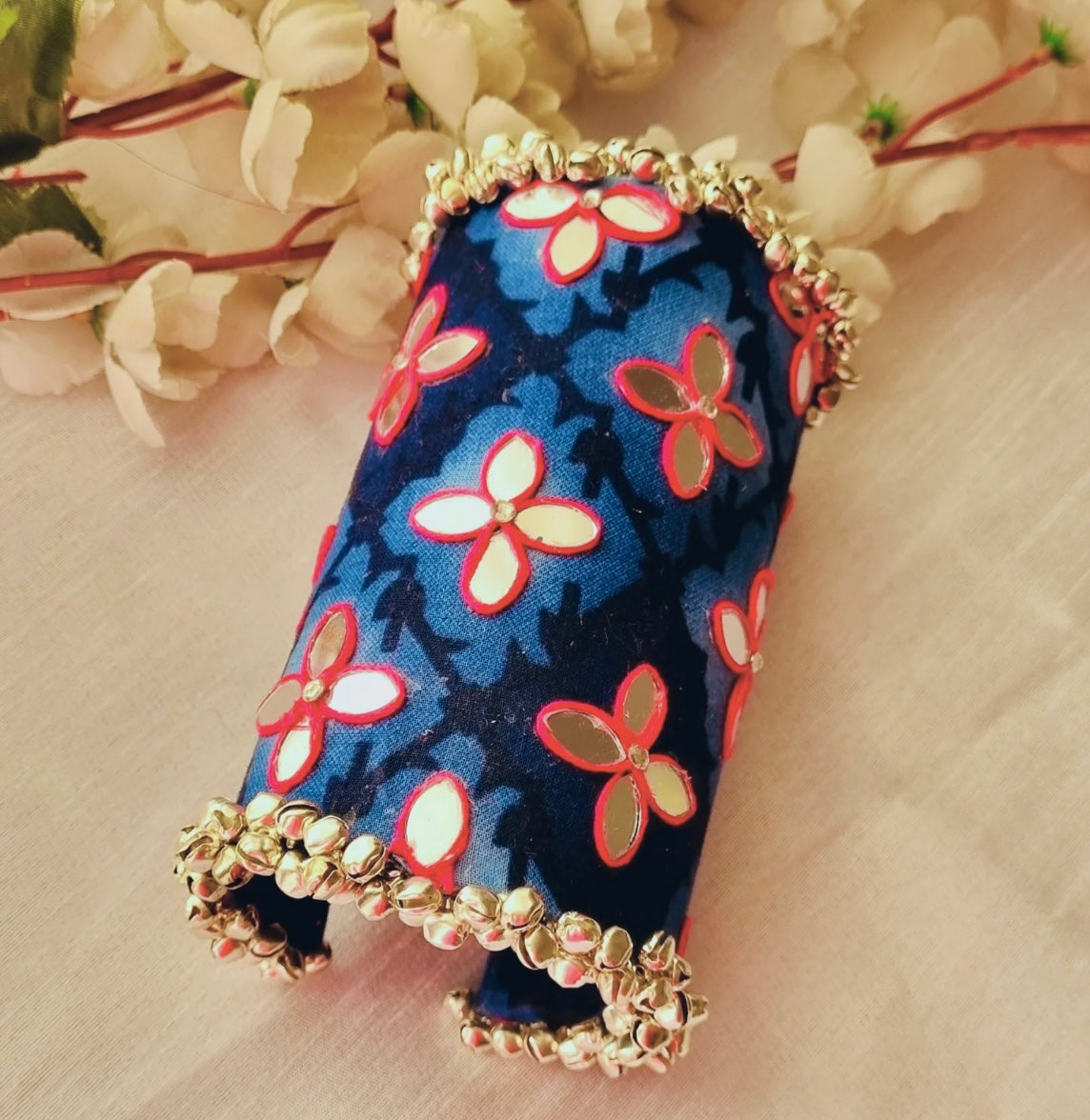 C. Large Indigo Handcuff