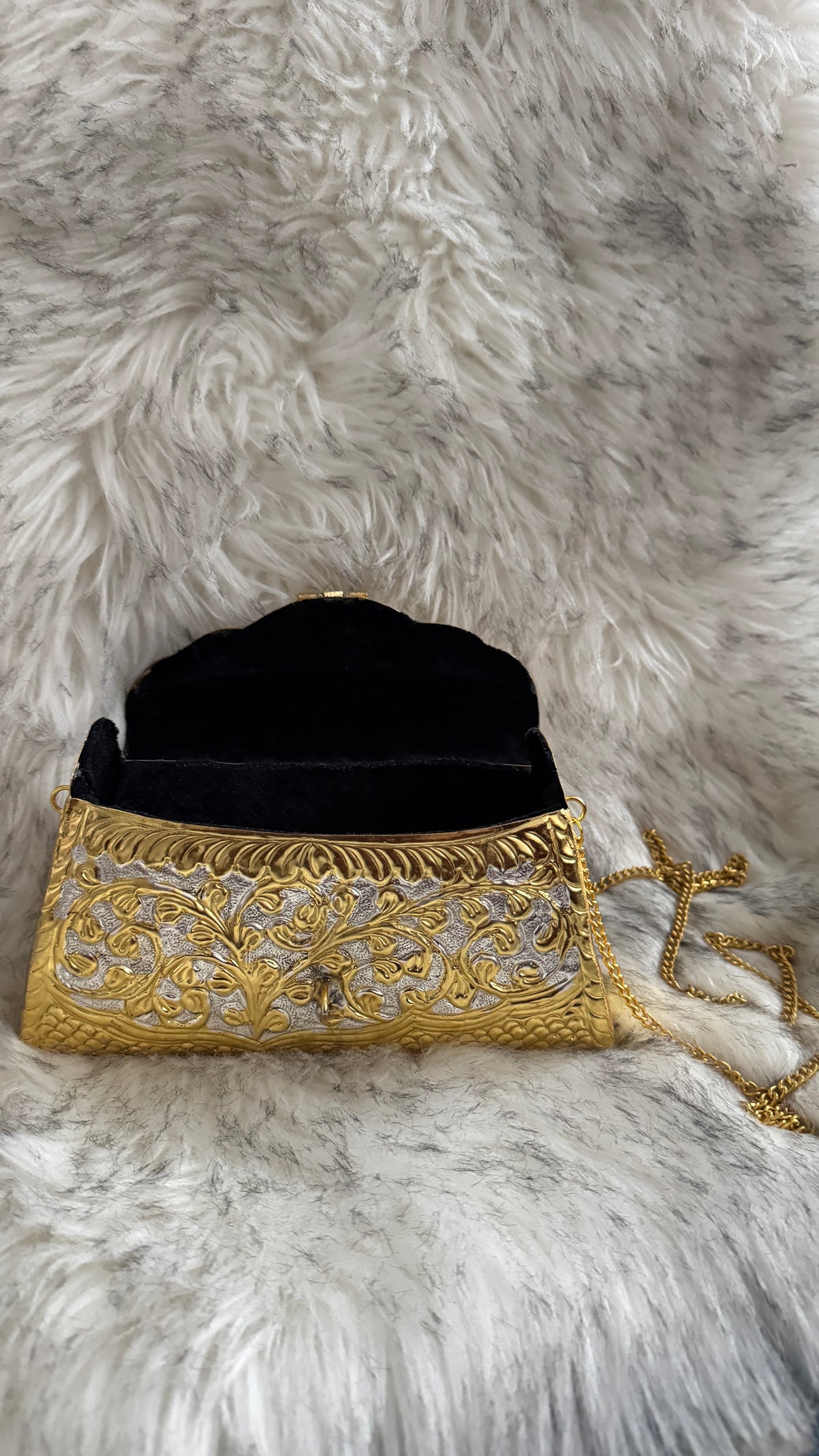 Maharani Metal Bag
